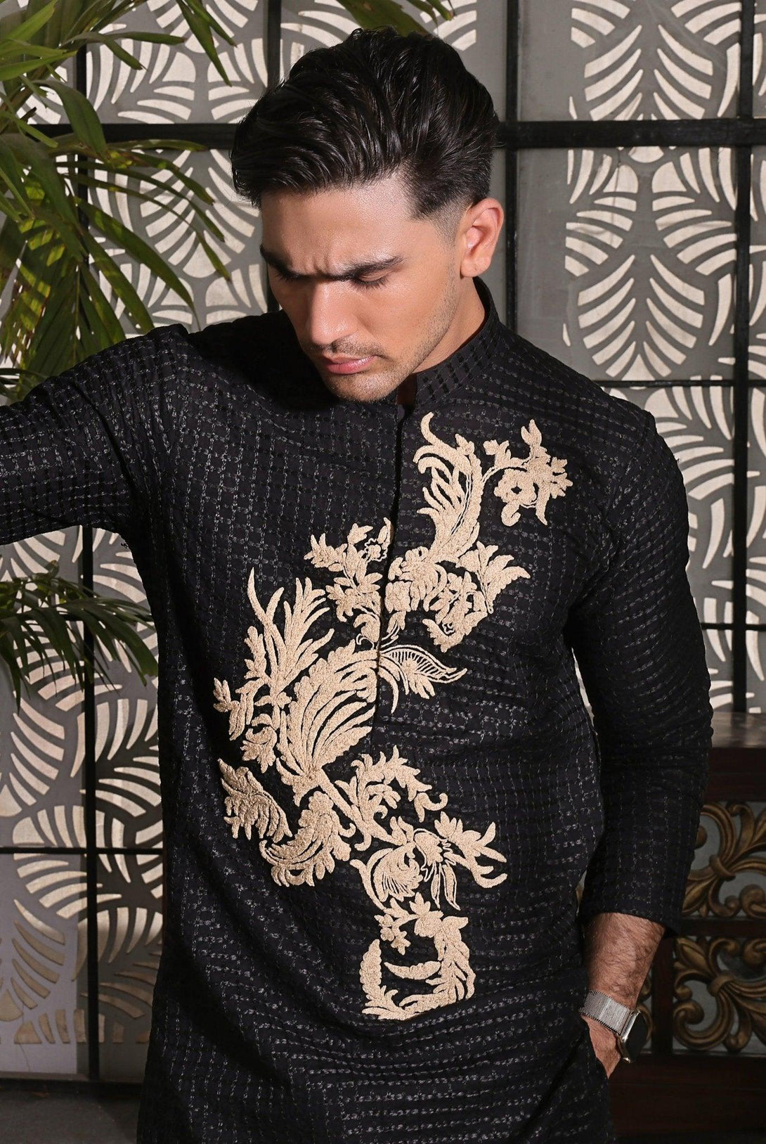 Embroidered Black Kurta and Pajama - ZB 1005 - Zeshan Bariwala