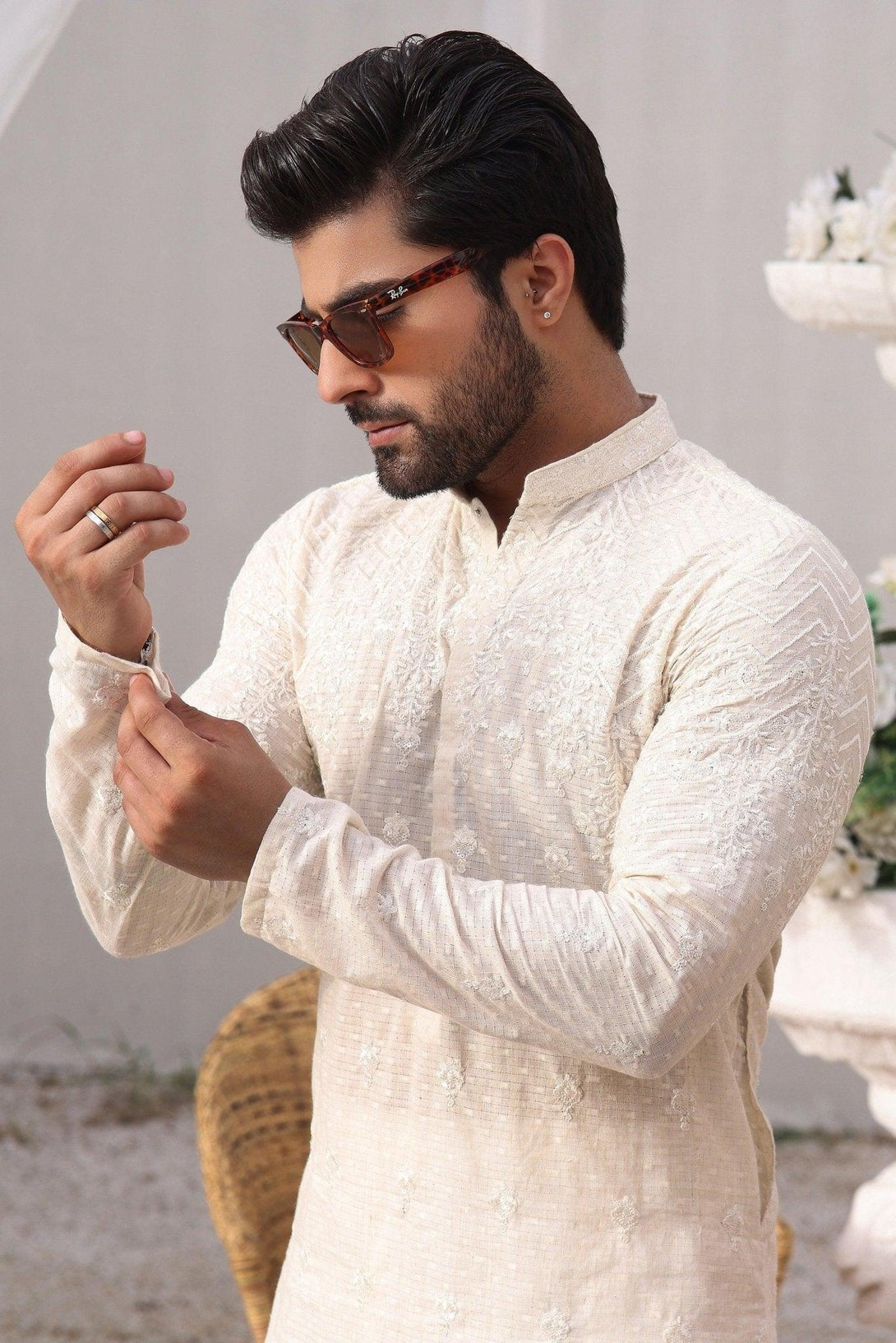 Embroidered offwhite / beige Kurta and Pajama - ZB 1032 - Zeshan Bariwala