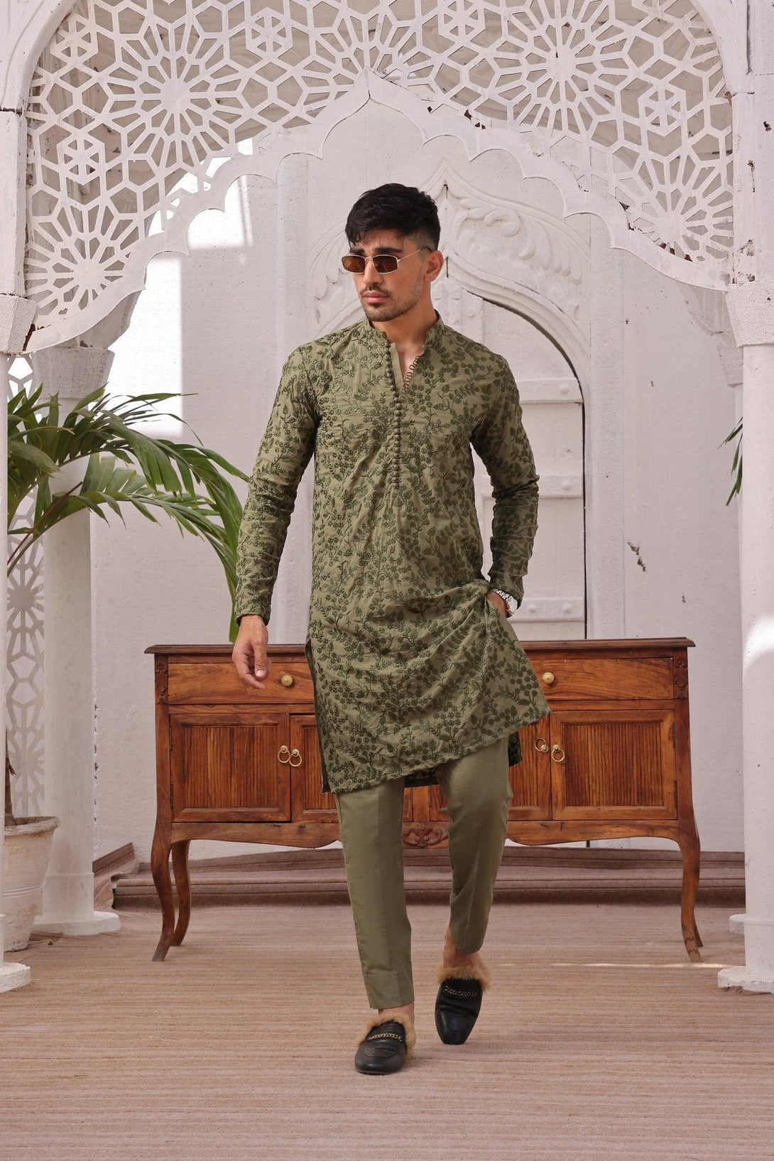 Embroidered Green Kurta and Pajama - ZB 1103 - Zeshan Bariwala