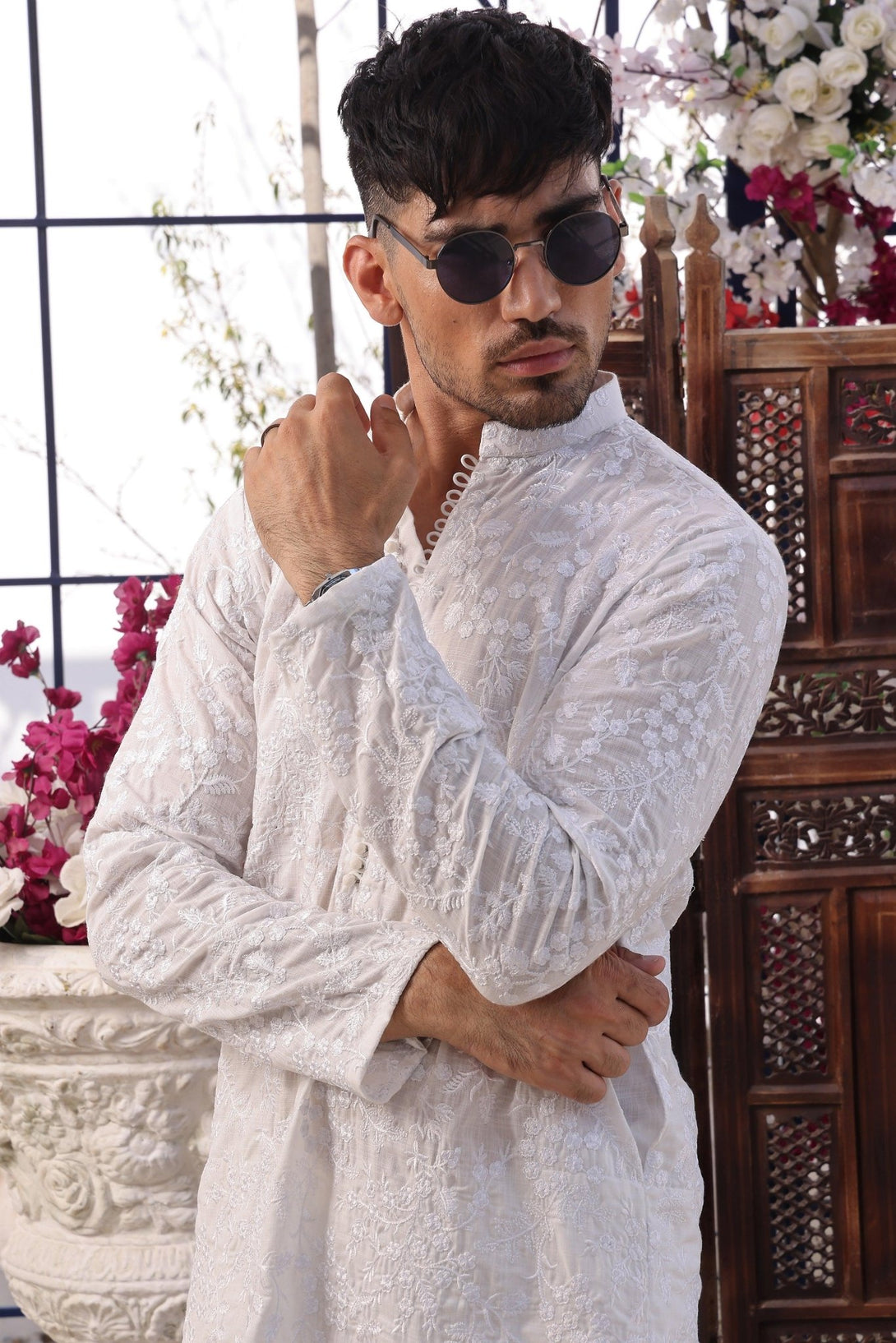 Embroidered White Kurta and Pajama - ZB 1100 - Zeshan Bariwala